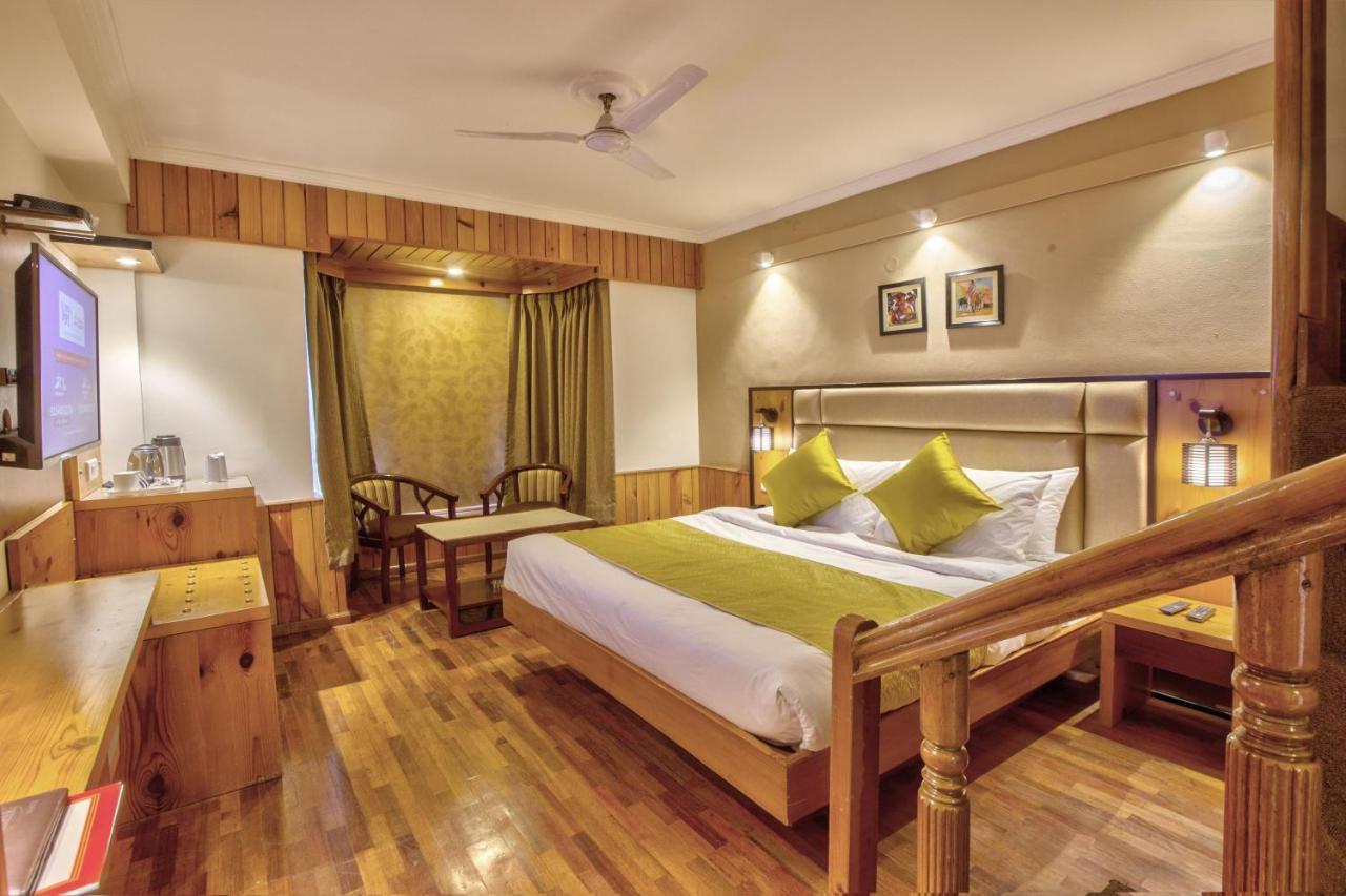 Hotel Kanishka Manali - 200M From Mall Road Manāli Екстериор снимка