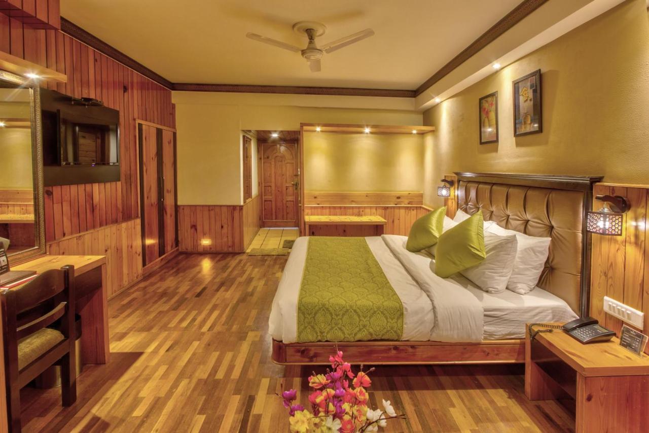 Hotel Kanishka Manali - 200M From Mall Road Manāli Екстериор снимка