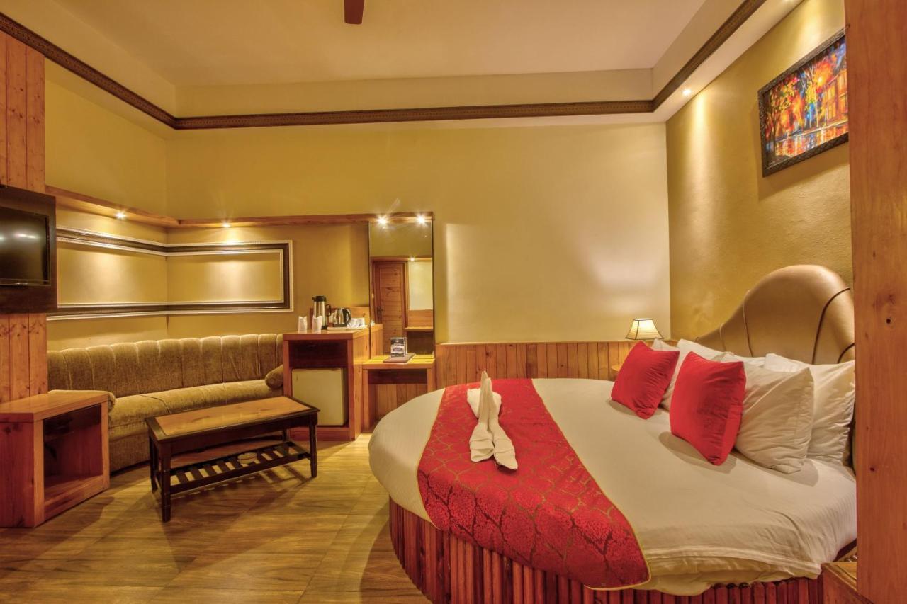 Hotel Kanishka Manali - 200M From Mall Road Manāli Екстериор снимка