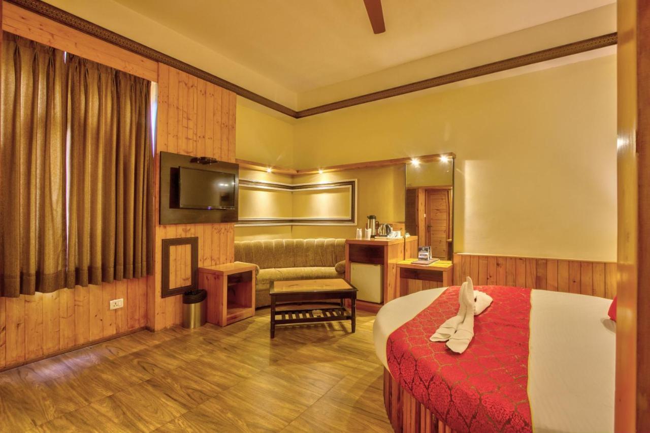 Hotel Kanishka Manali - 200M From Mall Road Manāli Екстериор снимка