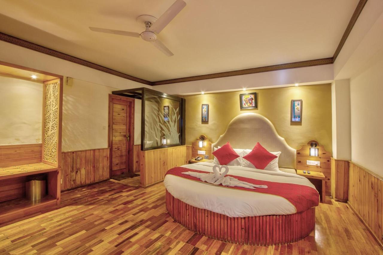 Hotel Kanishka Manali - 200M From Mall Road Manāli Екстериор снимка