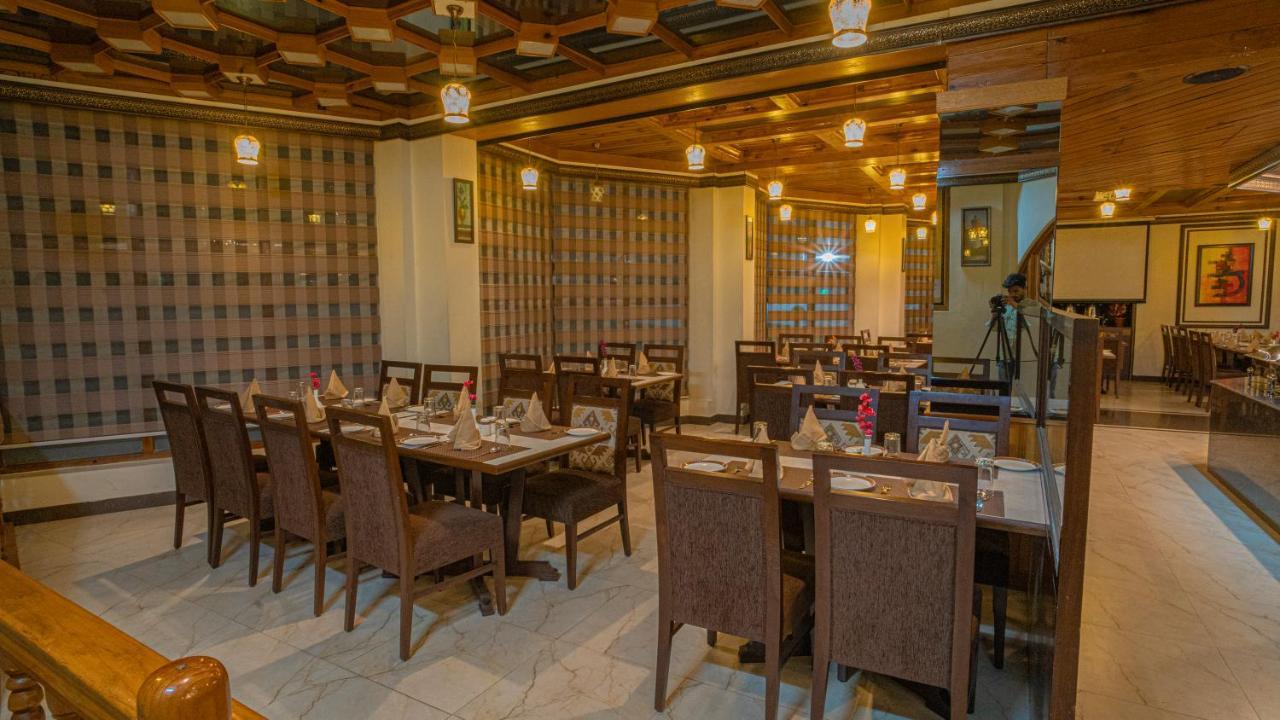 Hotel Kanishka Manali - 200M From Mall Road Manāli Екстериор снимка
