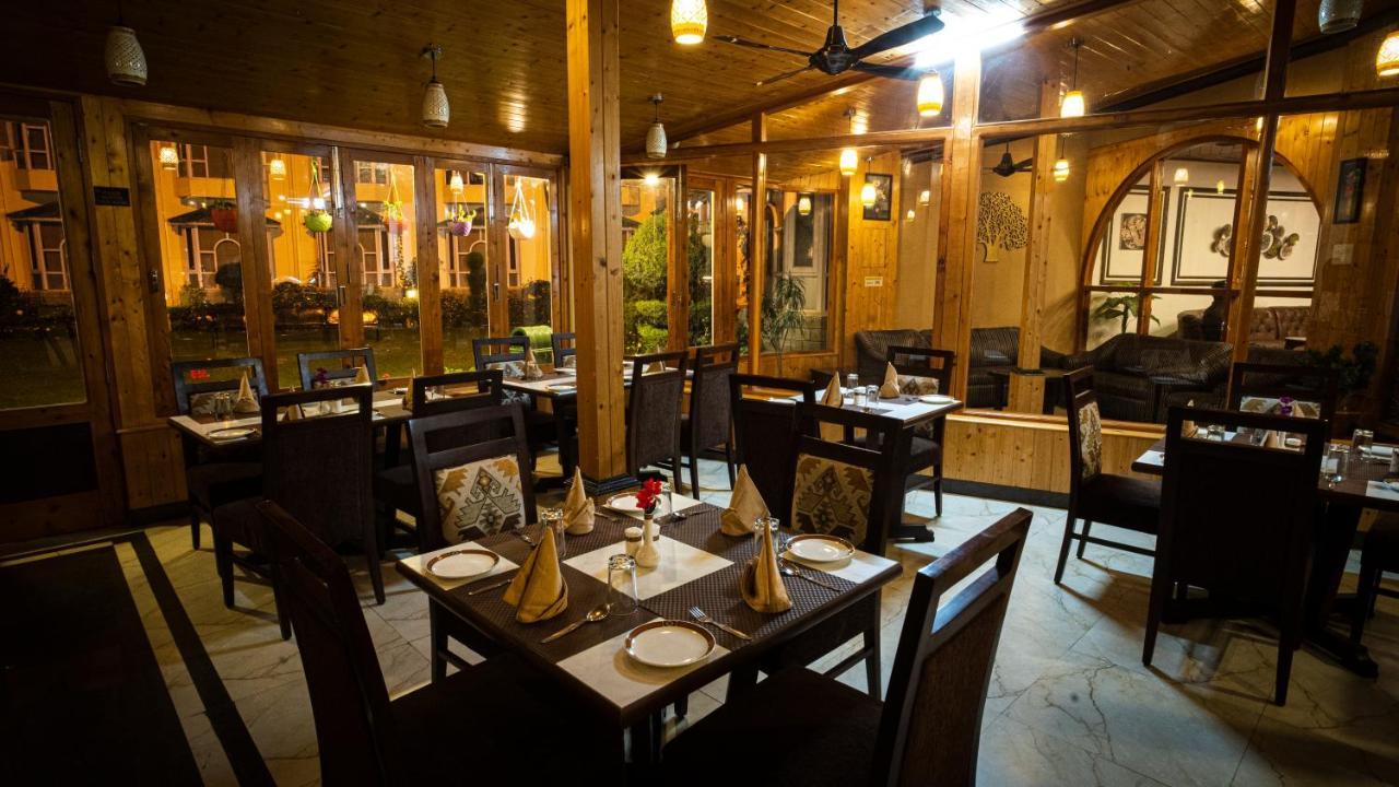 Hotel Kanishka Manali - 200M From Mall Road Manāli Екстериор снимка